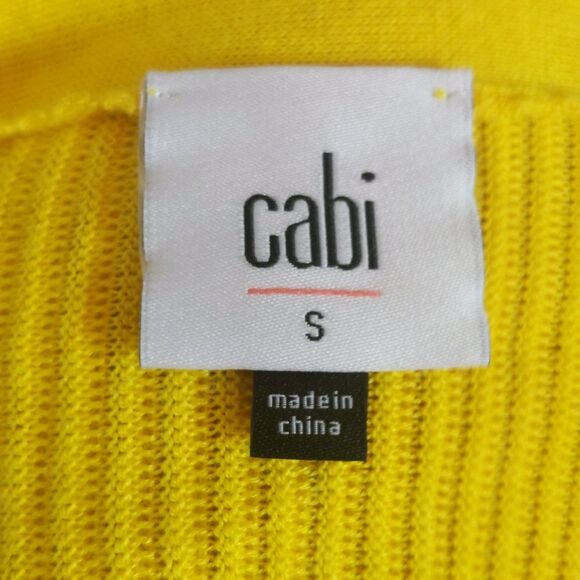 CAbi style #5637 Sunny Sweater, slightly cropped, 4 snap closure, cotton blend S - Picture 6 of 10